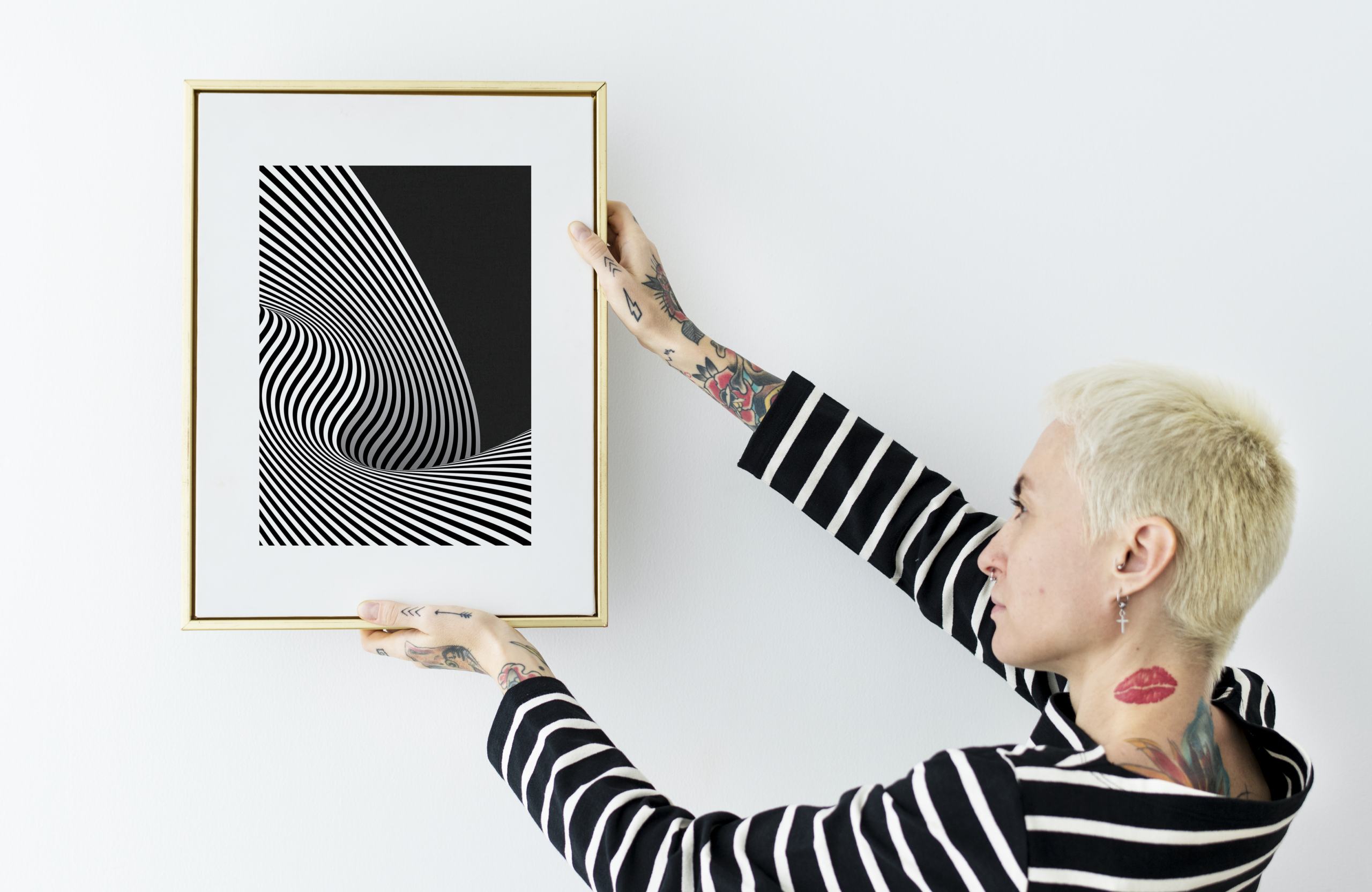 Minimal gold frame